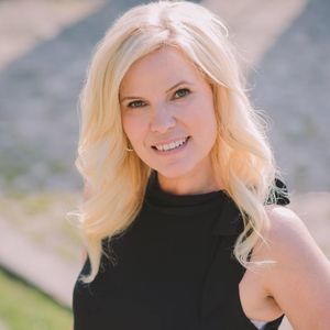 Meet your Posher, Sharon